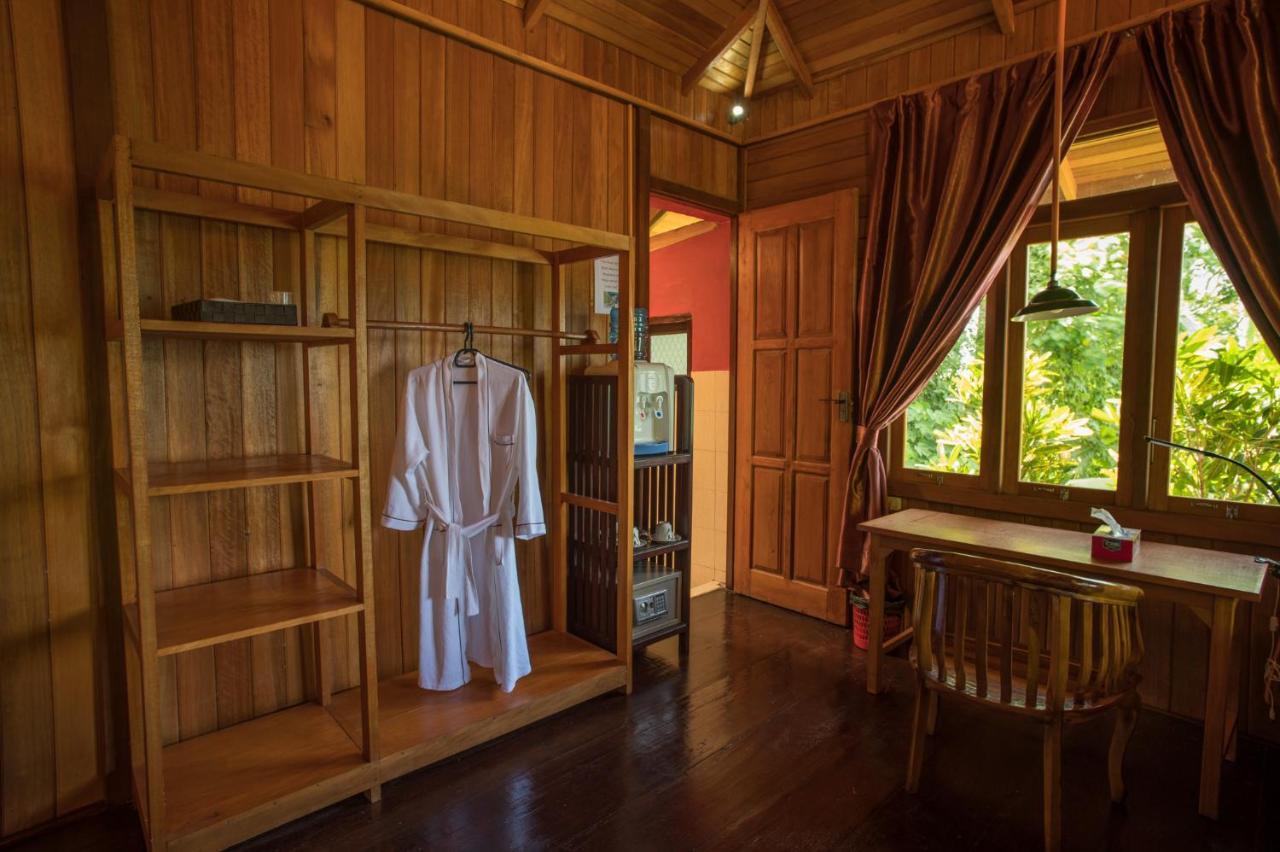 K2 Lembeh Dive Resort ビツン エクステリア 写真