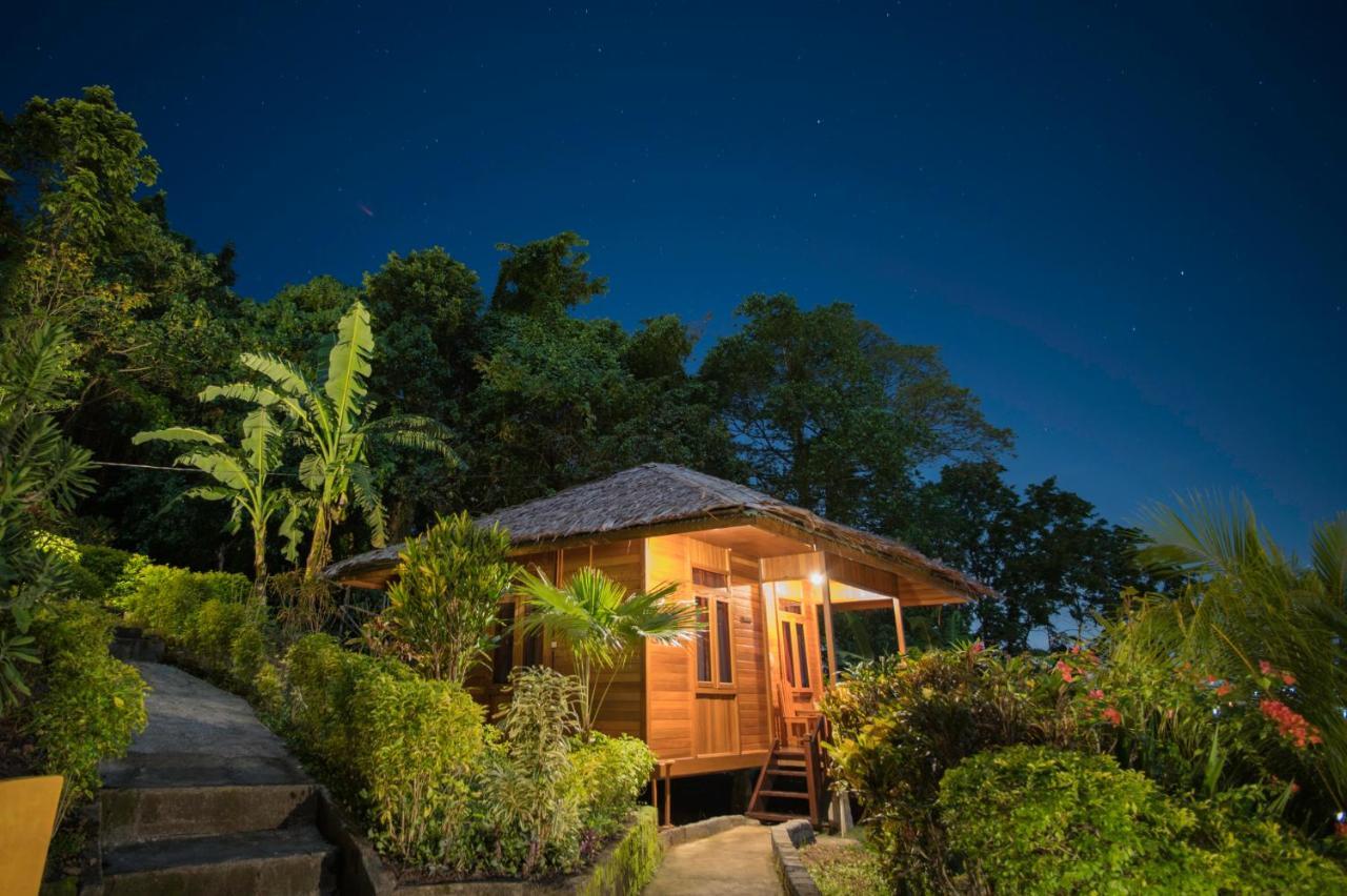 K2 Lembeh Dive Resort ビツン エクステリア 写真